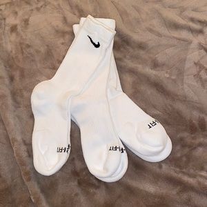 BRAND NEW two pairs white nike crew socks